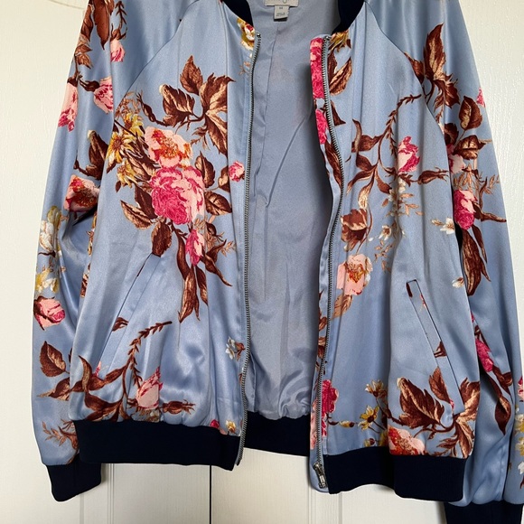 Belle & Sky Floral Vintage Satin Bomber Jacket Size Medium - Picture 4 of 8
